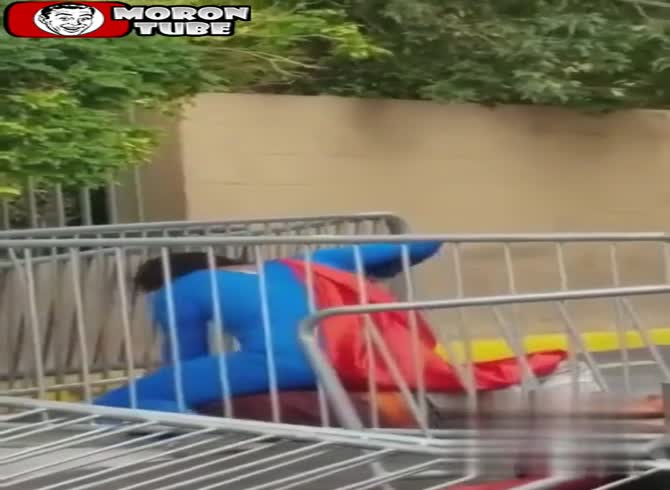 Video :Superman corrects a homeless man who is intoxicated
